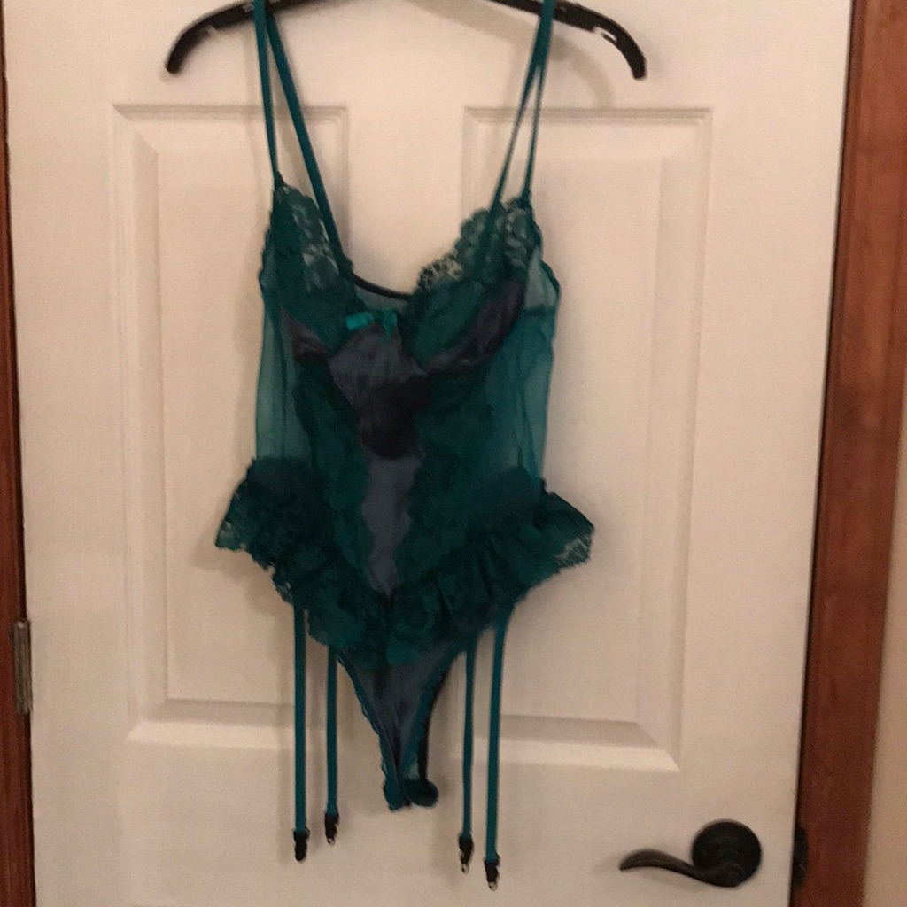 Sexy Babydoll With Suspenders